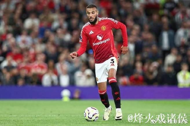 记者：弗雷德里克森将顶替马兹拉维进入曼联本轮比赛名单