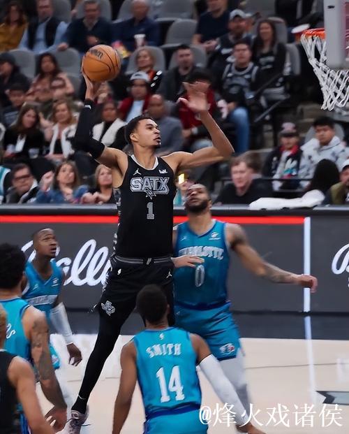 文班亚马21分钟+21正负值,一人之力掌控雷霆禁区攻防 文班亚马21分钟+21正负值,一人之力掌控雷霆禁区攻防