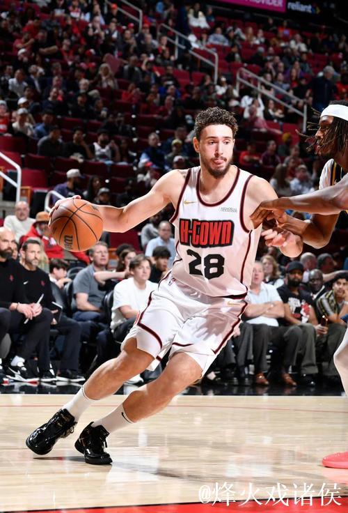 申京23分助火箭力克独行侠,鹈鹕负热火遭遇11连败 申京23分助火箭力克独行侠,鹈鹕负热火遭遇11连败