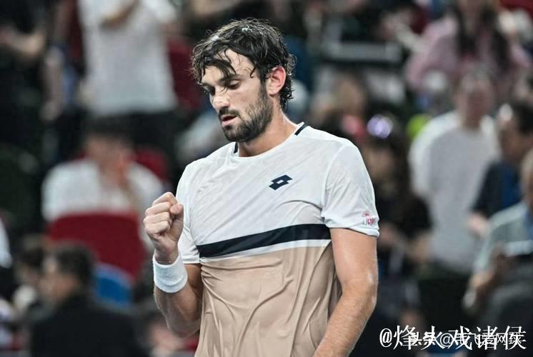 瓦舍罗2-1逆转林德克内希 首次问鼎上海大师赛冠军