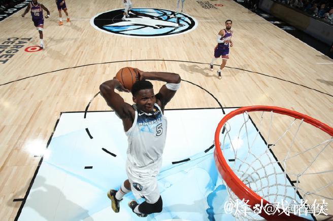 兰德尔绝杀森林狼惊险击败太阳 开拓者力克老鹰